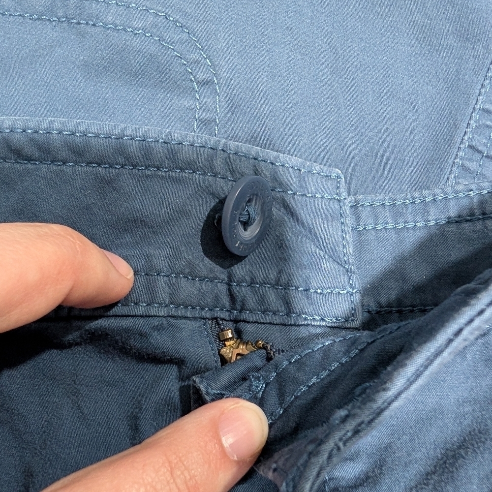 Eddie Bauer Blue Casual Shorts in Size 14 - Picture 13 of 13